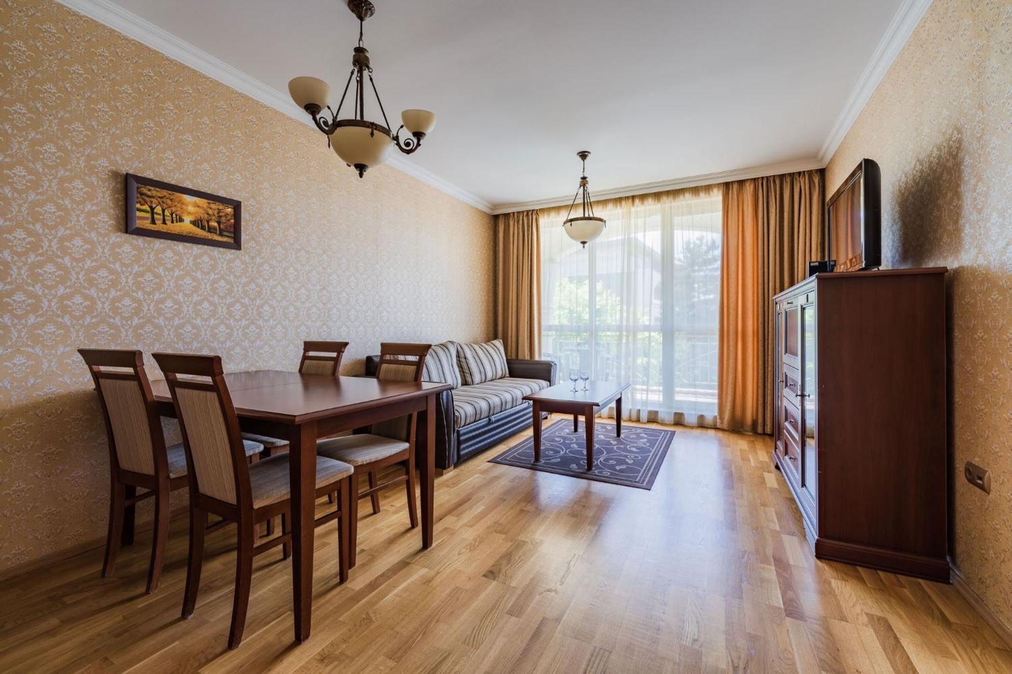 Romance Hotel And Family Suites Святые Константин и Елена Экстерьер фото